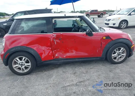 2011 Mini Cooper из США, поврежденный, VIN WMWSU3C58BT091989